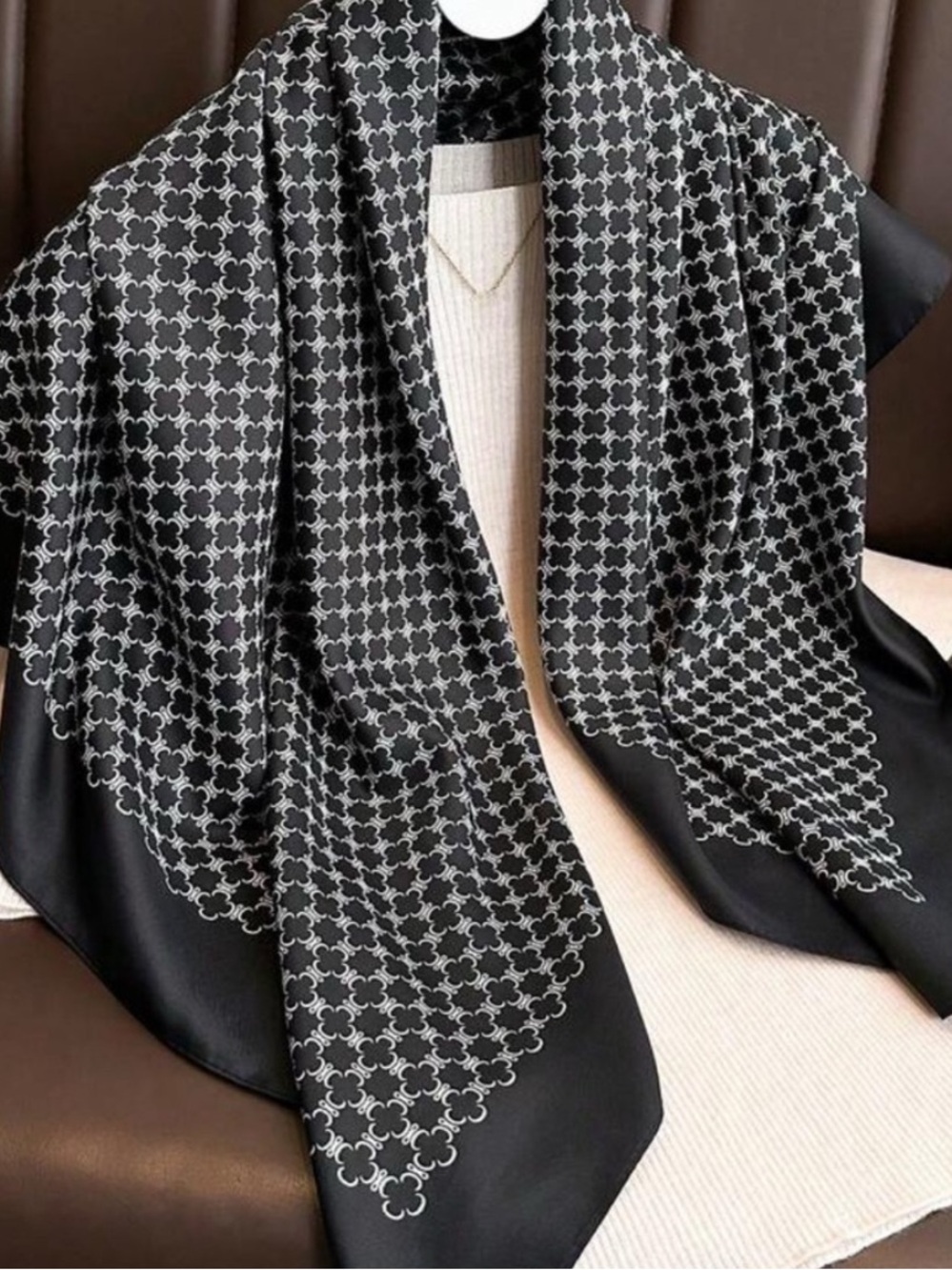 Classic Black and Gray Patterned Men's Scarf